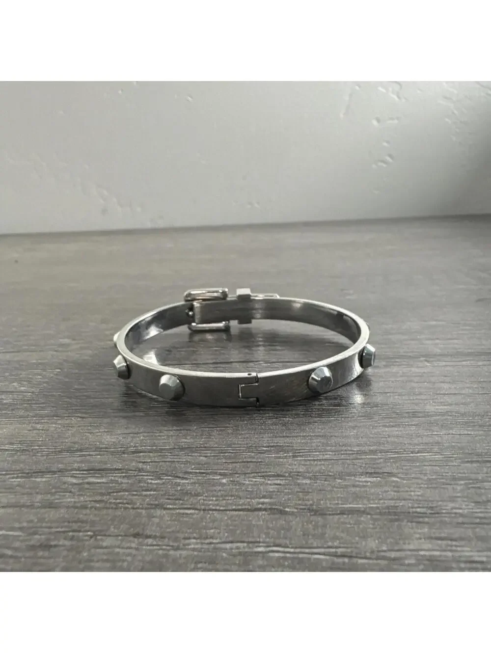 Michael Kors Hinge Buckle Stud Bracelet A487